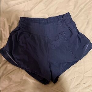 Lululemon Athletica Hotty Hot High Rise Lined Shorts 2.5”